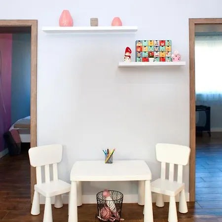 Lana Apartman