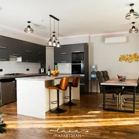 Lana Apartman Makó